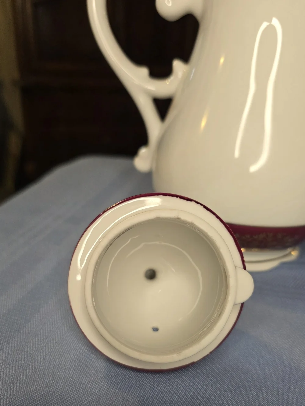 Norcrest Châtillon Fine Porcelain 40th Anniversary Coffee Pot Burgundy Gold